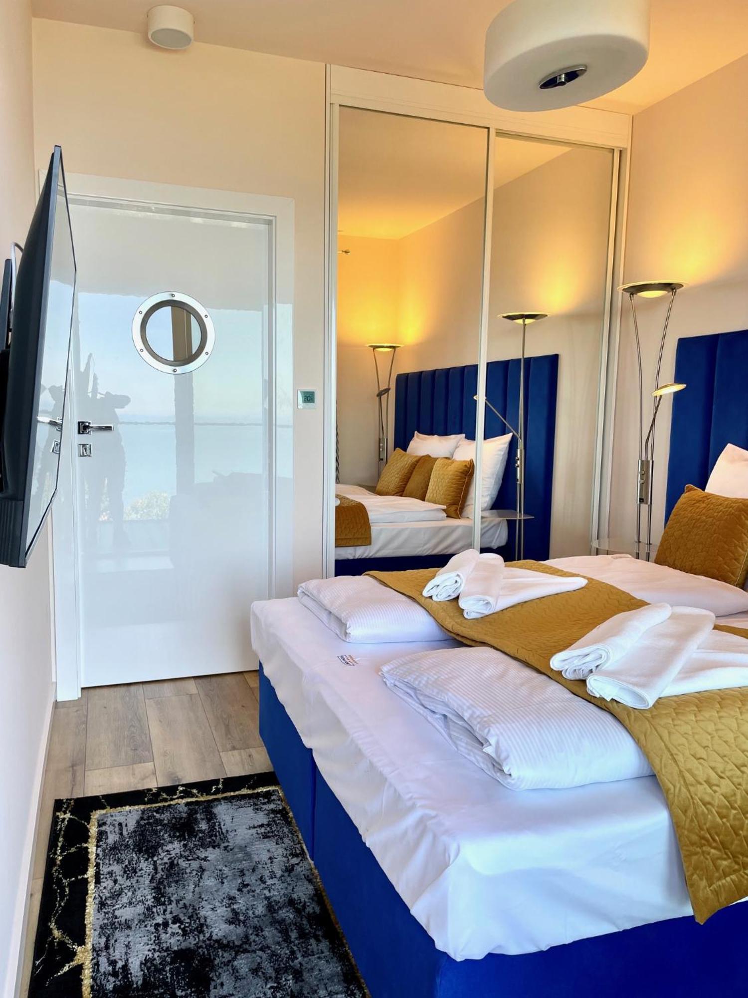 Perlowa Przystan - Apartamenty Komfort Widok Na Morze, Parking 辛安诺泽蒂 外观 照片