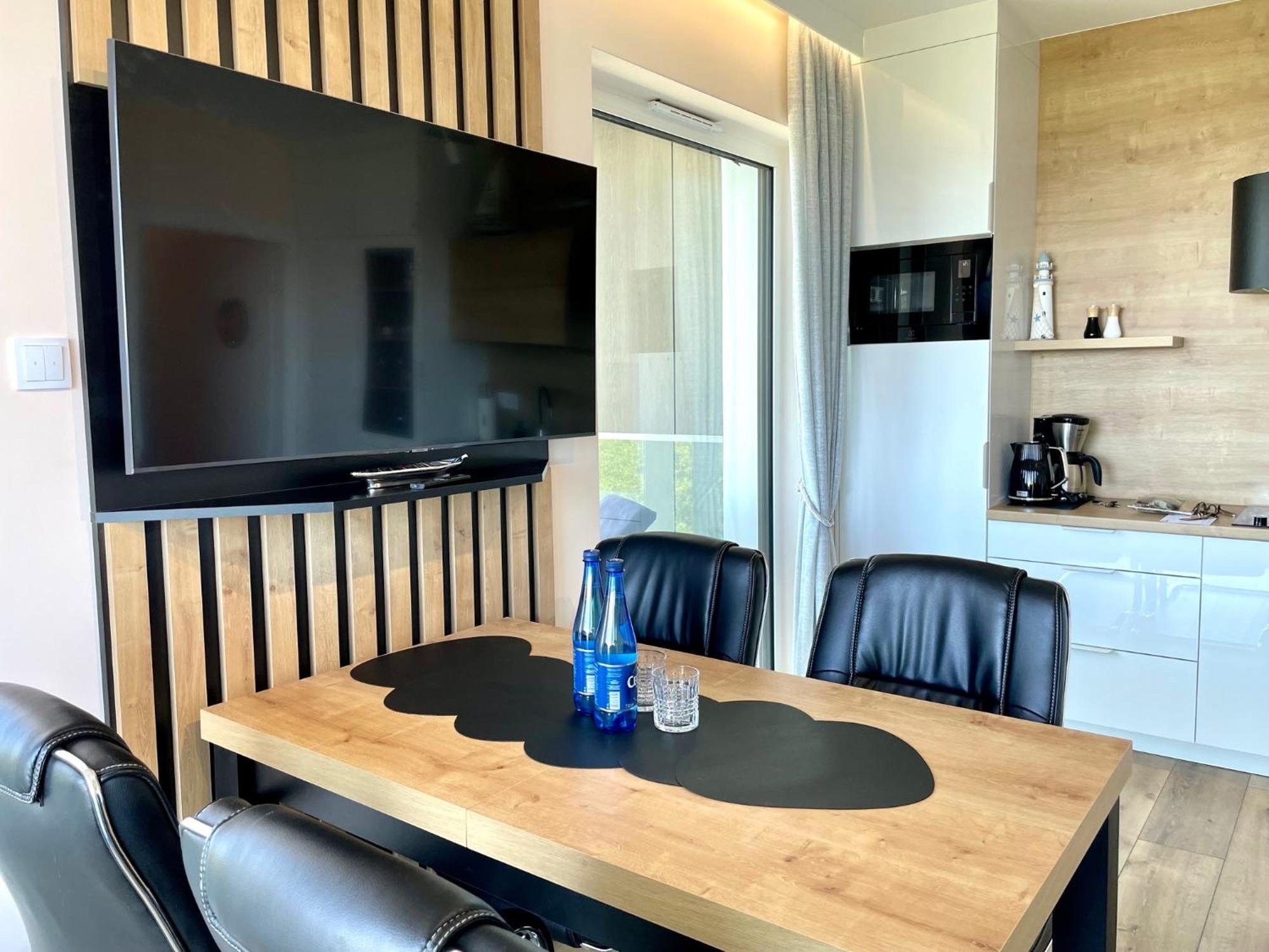 Perlowa Przystan - Apartamenty Komfort Widok Na Morze, Parking 辛安诺泽蒂 外观 照片
